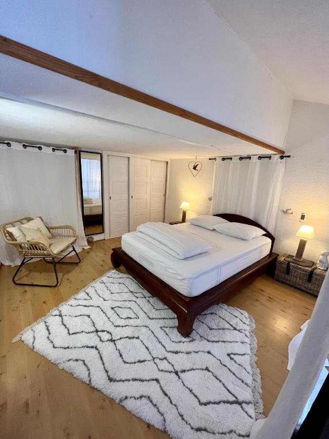 Le Pitay'Appartement Saint-Gilles-les Bains Exteriör bild